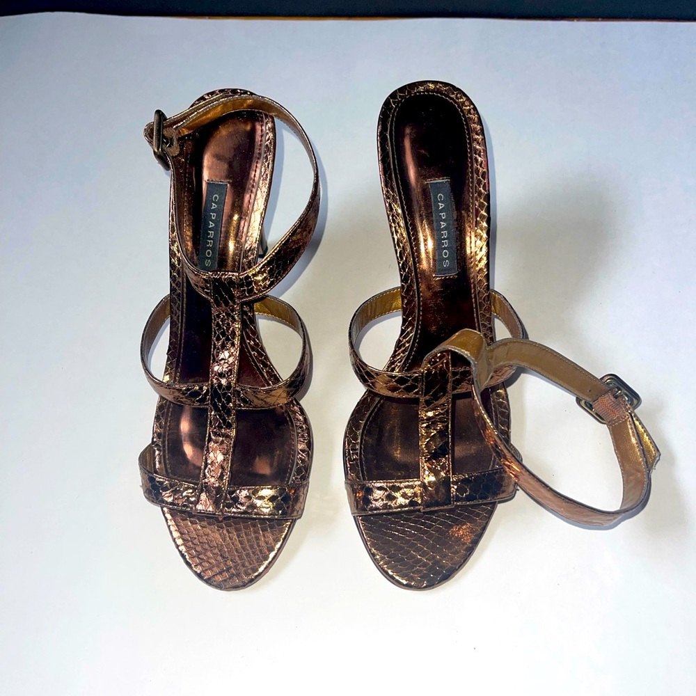 Caparros Brown  Heels
